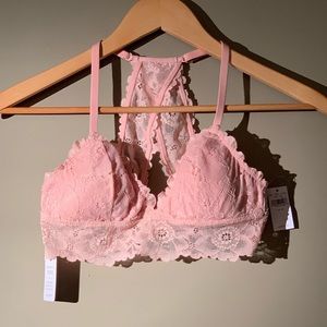 NWT! Aerie Poppy Lace Padded Bralette!